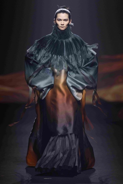 HEMU, additional runway look 1, Shanghai Fashion Week SS27